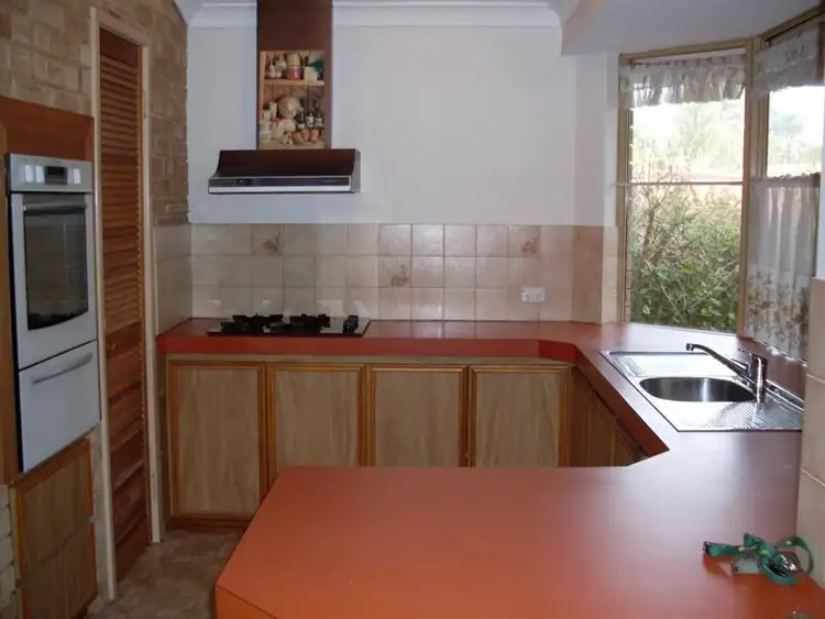 Fifth view of Homely house listing, 1 Rowland Court, Gosnells WA 6110