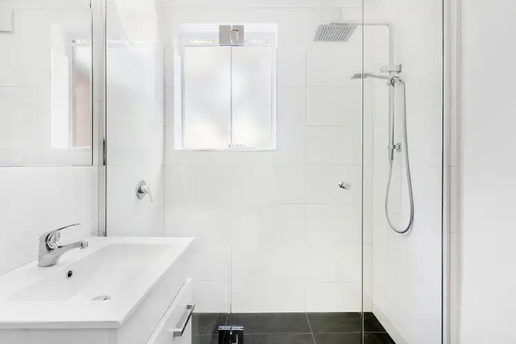 Fifth view of Homely apartment listing, 10/1 Heath Avenue, Oakleigh VIC 3166