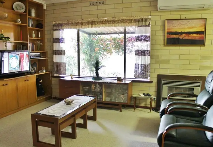 Fifth view of Homely house listing, 10 Lincoln Drive, Murray Bridge SA 5253