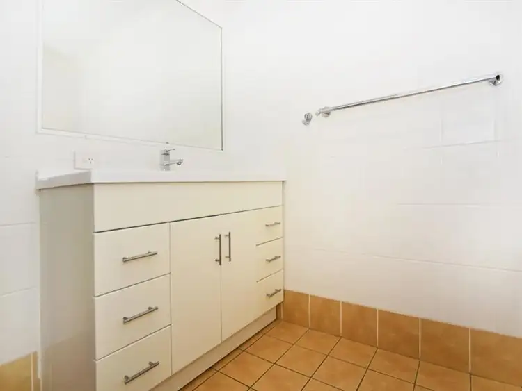 Sixth view of Homely apartment listing, 8/7 Eden Avenue, Bilinga QLD 4225