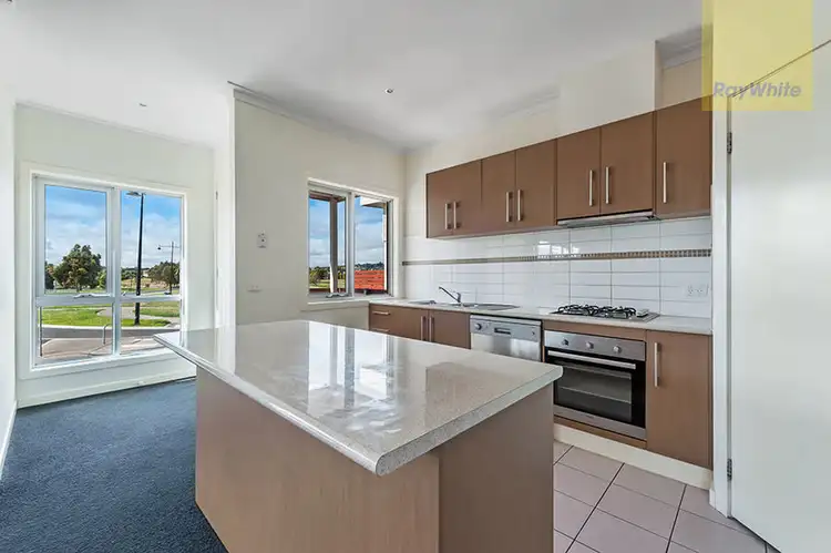 Seventh view of Homely house listing, 109 Creekwood Drive, Craigieburn VIC 3064