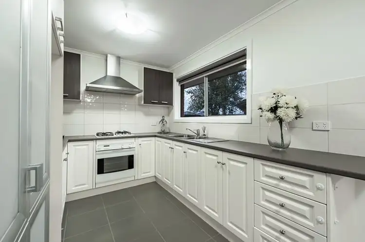 Third view of Homely house listing, 2 Trecastle Court, Craigieburn VIC 3064