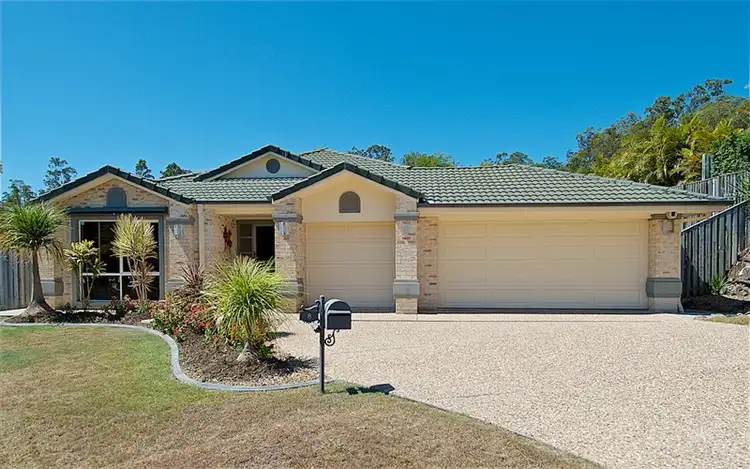 8 Osmond Court, Pacific Pines QLD 4211