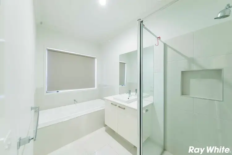 Fifth view of Homely house listing, 3 Scotch Lane, Cranbourne West VIC 3977