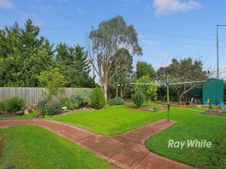 Sixth view of Homely house listing, 21 Filomena Court, Cranbourne North VIC 3977