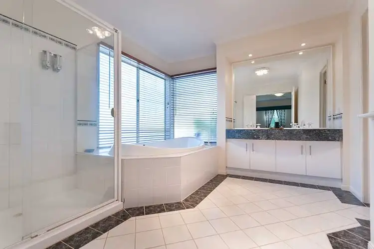 Seventh view of Homely house listing, 31 Jacaranda Place, Craigieburn VIC 3064