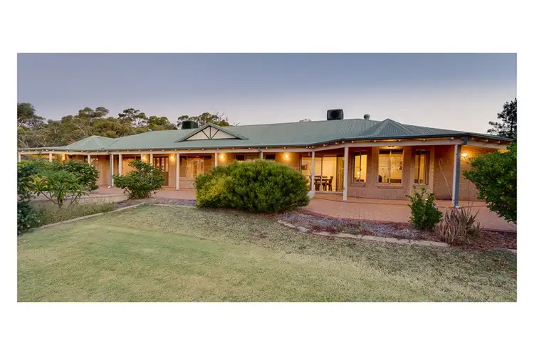 315 Holmes Road, Forrestfield WA 6058