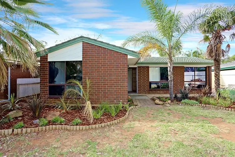 6 Saywell Crescent, Salisbury North SA 5108