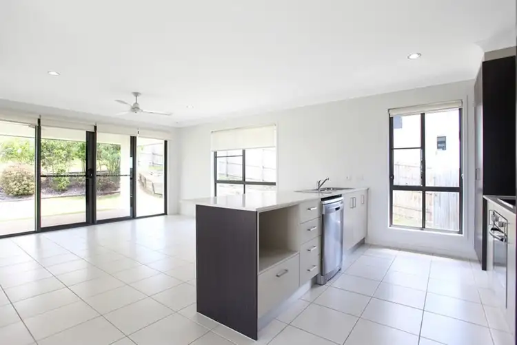 7 Brearley Court, Rural View QLD 4740