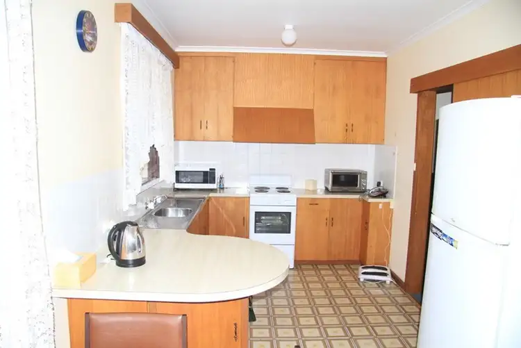 Second view of Homely unit listing, 2/101 Jubilee Highway East, Mount Gambier SA 5290