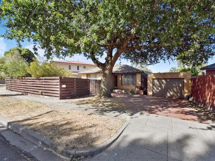 2 Hermitage Street, Cheltenham VIC 3192