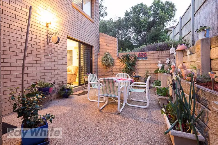 Sixth view of Homely unit listing, 4/90 Plimsoll Street, Greenslopes QLD 4120