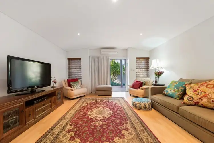 Fifth view of Homely apartment listing, 1/38 Riverview Terrace, Hamilton QLD 4007