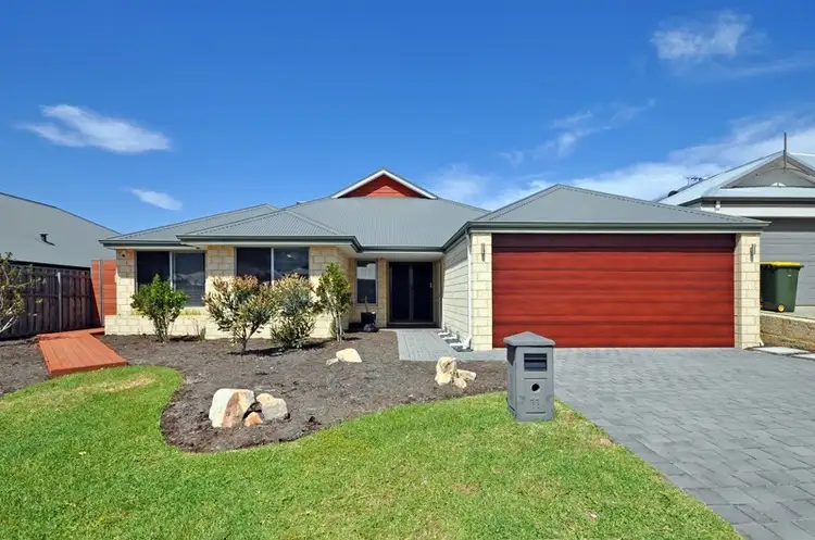 11 Hartley Pass, Ellenbrook WA 6069