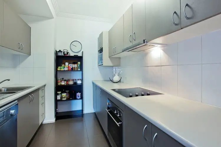 Fifth view of Homely unit listing, 6/18-20 Rose Street, Southport QLD 4215