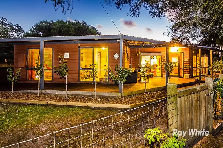 26 Hardy Avenue, Cannons Creek VIC 3977