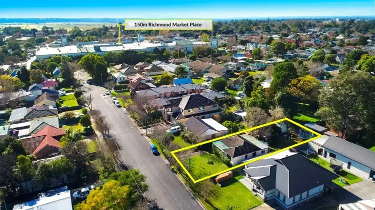 16 Gibson Street, Richmond NSW 2753