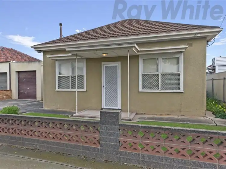 9 Lillian Street, Findon SA 5023