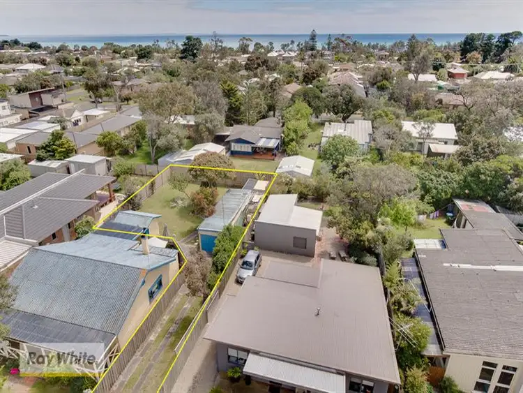 10A Florence Avenue, Rosebud West VIC 3940