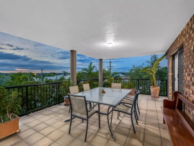 1/57 Eighth Avenue, Coorparoo QLD 4151