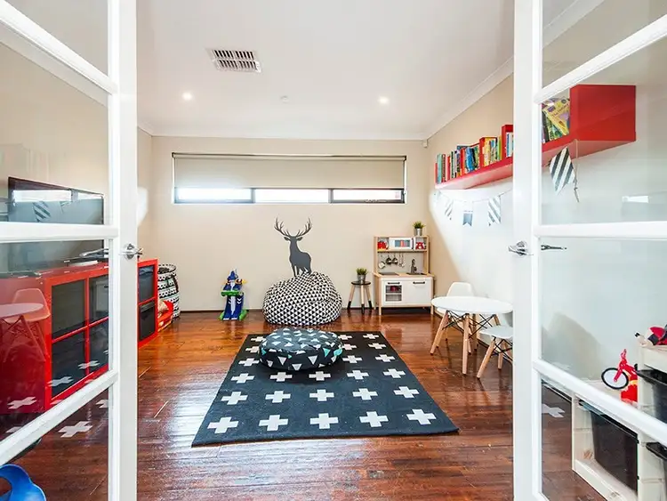 Second view of Homely house listing, 7 Birdsville Drive, Baldivis WA 6171