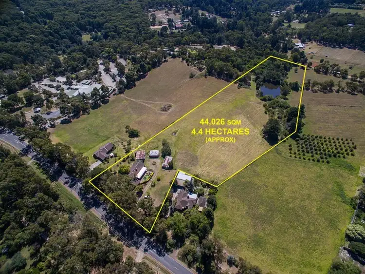 93 Monbulk Road, Mount Evelyn VIC 3796
