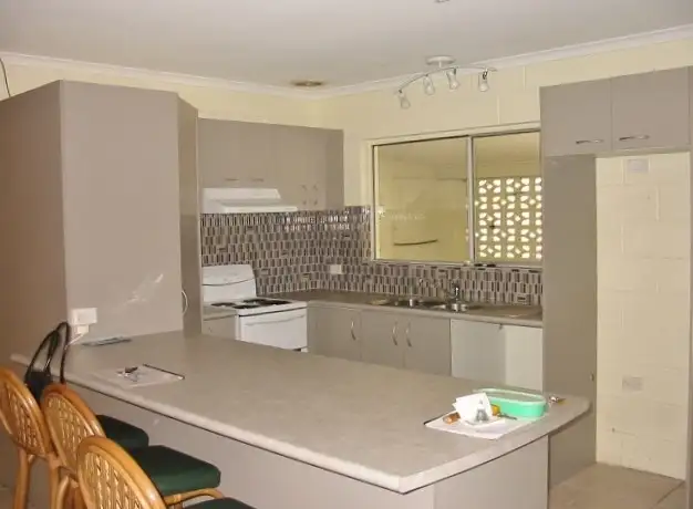 27 Mulligan Street, Manoora QLD 4870