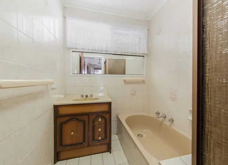 Sixth view of Homely house listing, 38 Moffat Street, St Albans VIC 3021