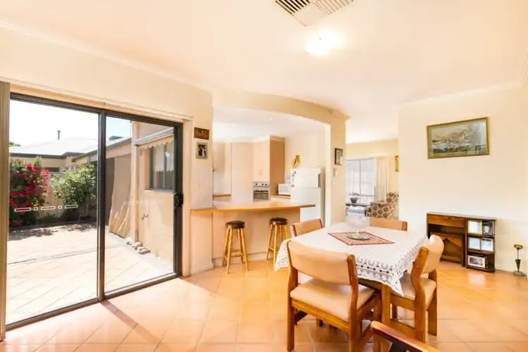 Seventh view of Homely townhouse listing, 2/182 Tenth Street, Mildura VIC 3500