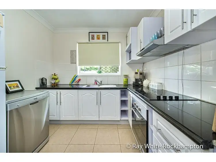 1/127 Menzies Street, Park Avenue QLD 4701