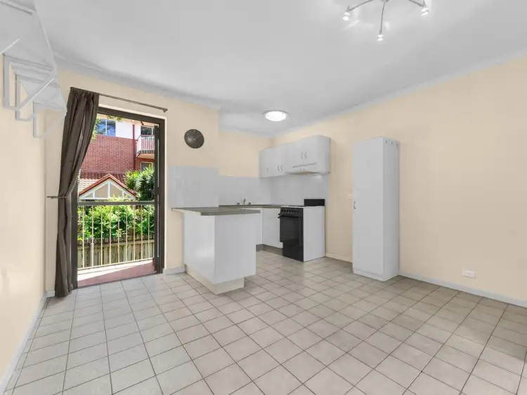 Fifth view of Homely unit listing, 2/91 Kitchener Street, Coorparoo QLD 4151