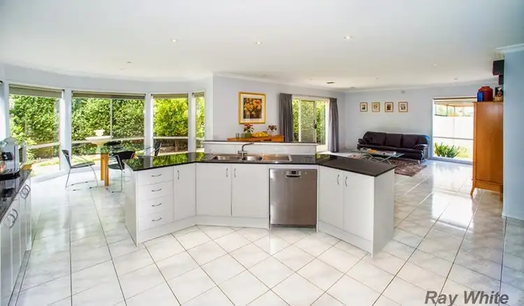 Sixth view of Homely house listing, 33 Lynbridge Crescent, Tarneit VIC 3029