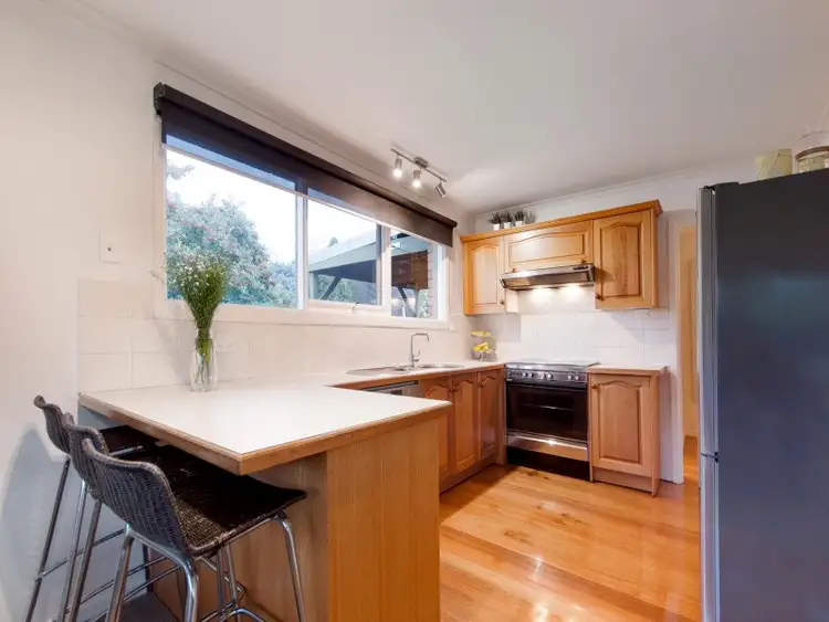 Sixth view of Homely house listing, 2 Kent Grove, Frankston VIC 3199