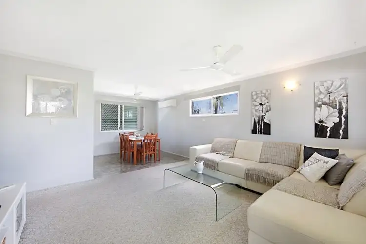 25 Coates Street, Mount Louisa QLD 4814