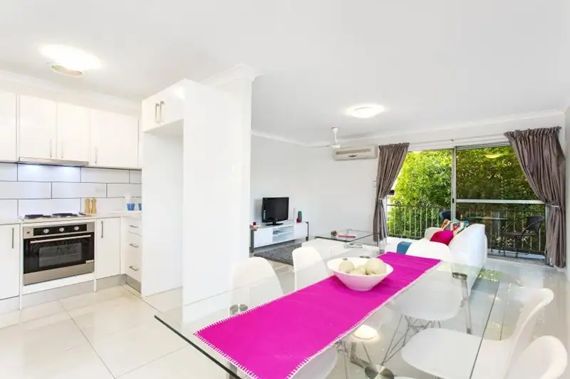 Main view of Homely unit listing, 4/16 Kitchener Street, Coorparoo QLD 4151