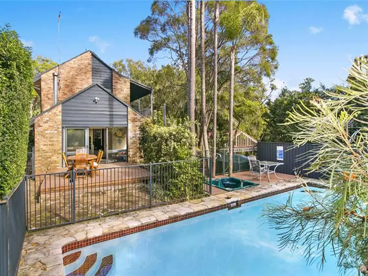 27 Kitchener Street, St Ives NSW 2075