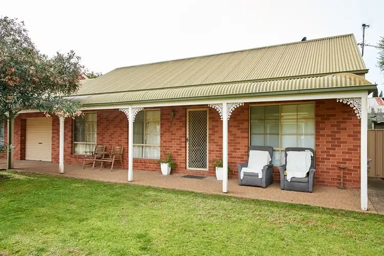 Main view of Homely unit listing, 5/18 Darlow Street, Wagga Wagga NSW 2650