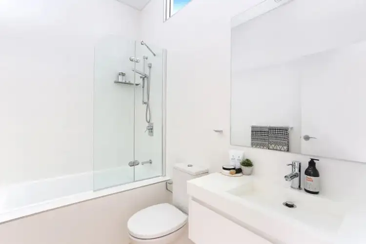 Seventh view of Homely apartment listing, 18/11-15 Alexander Street, Coogee NSW 2034
