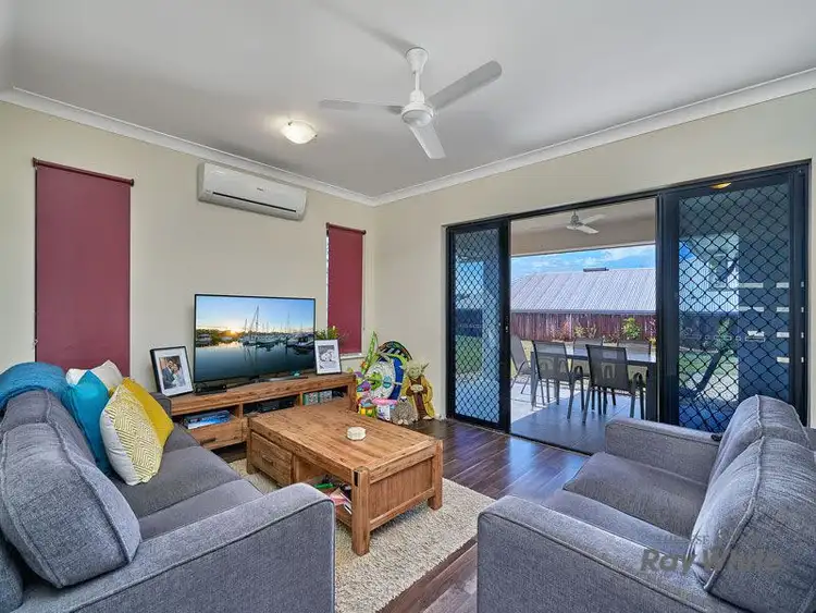 33 Fitzmaurice Drive, Bentley Park QLD 4869