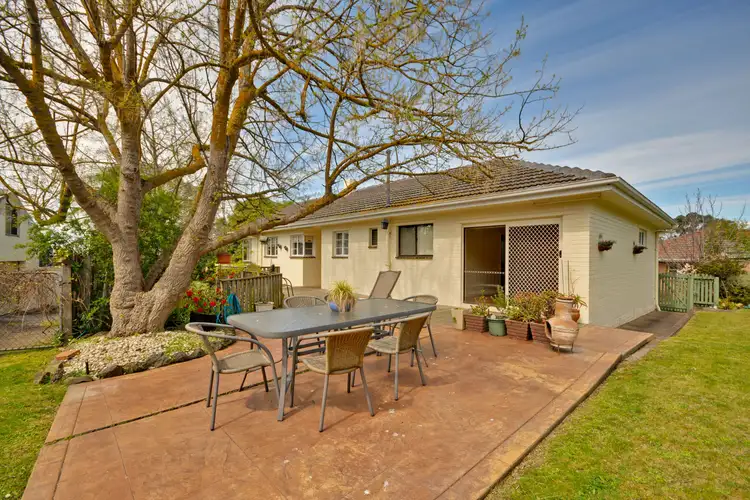 Fifth view of Homely house listing, 2 Hill Court, Traralgon VIC 3844