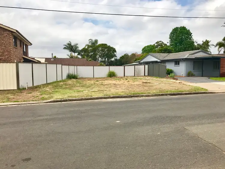 31 Templeton Crescent, Moorebank NSW 2170