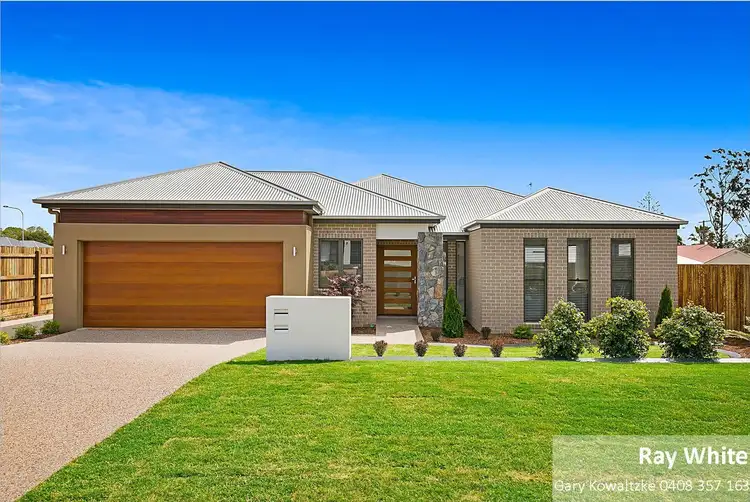 1 and 2/23 Oldfield Street, Middle Ridge QLD 4350