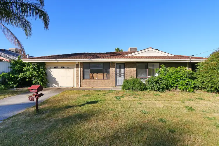 26 Salween Place, Beechboro WA 6063