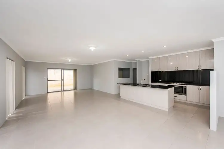 Fifth view of Homely house listing, 40 Ballybofey Loop, Bullsbrook WA 6084