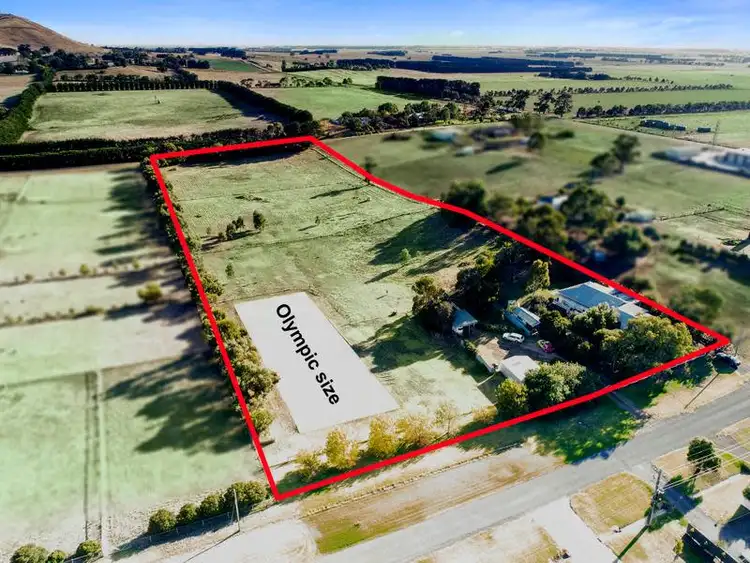 Second view of Homely house listing, 122-124 Mill Street, Mortlake VIC 3272