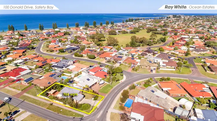 100 Donald Drive, Safety Bay WA 6169