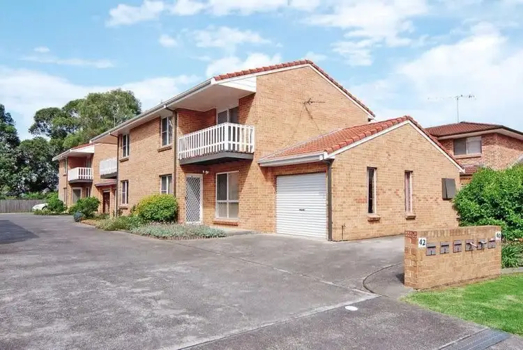 Main view of Homely townhouse listing, 4/40-42 Bateman Avenue, Albion Park Rail NSW 2527