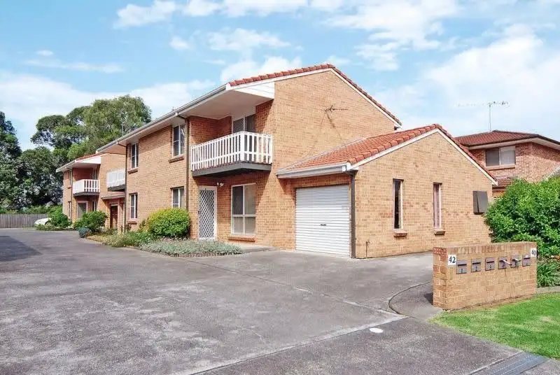 Main view of Homely townhouse listing, 4/40-42 Bateman Avenue, Albion Park Rail NSW 2527