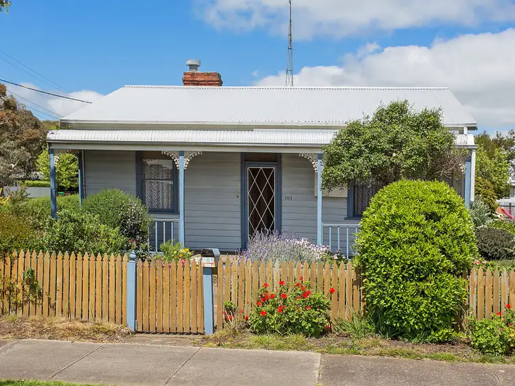 101 Curdie Street, Cobden VIC 3266