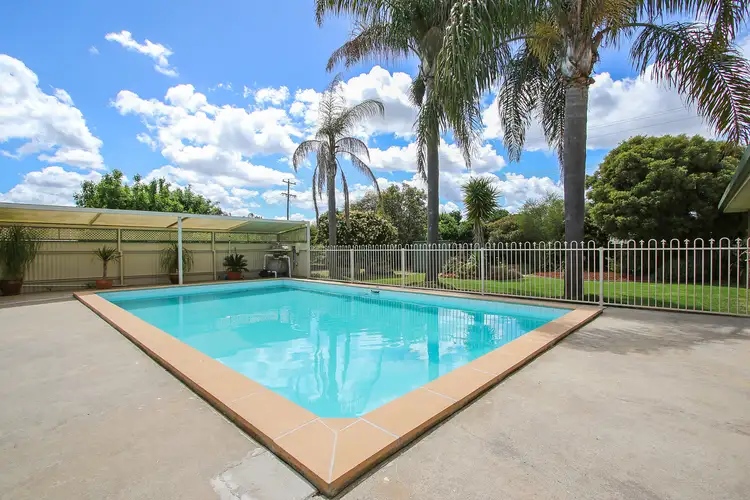 137-139 Bank Street, Howlong NSW 2643